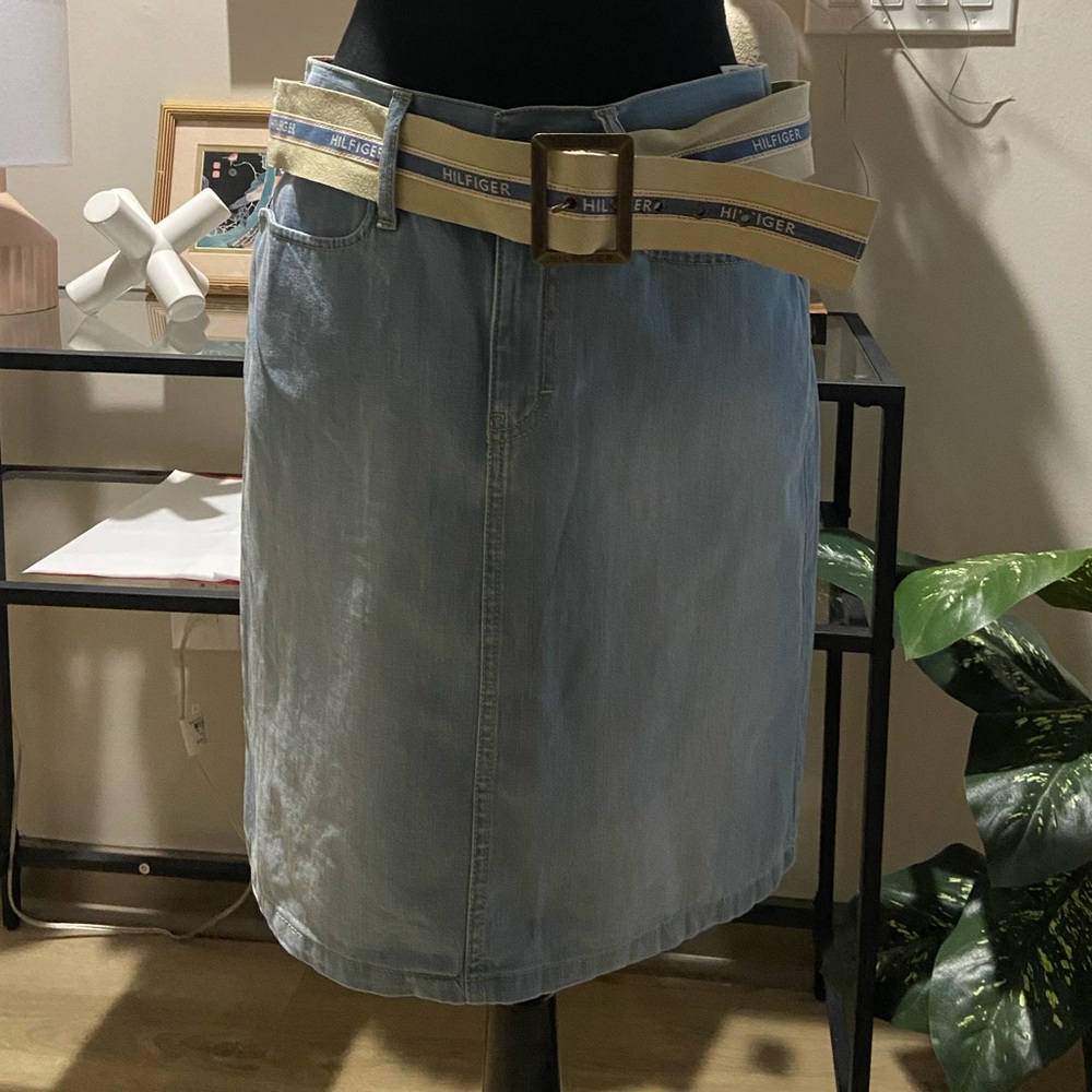 Tommy Hilfiger Light Blue Denim Skirt with Beige Belt